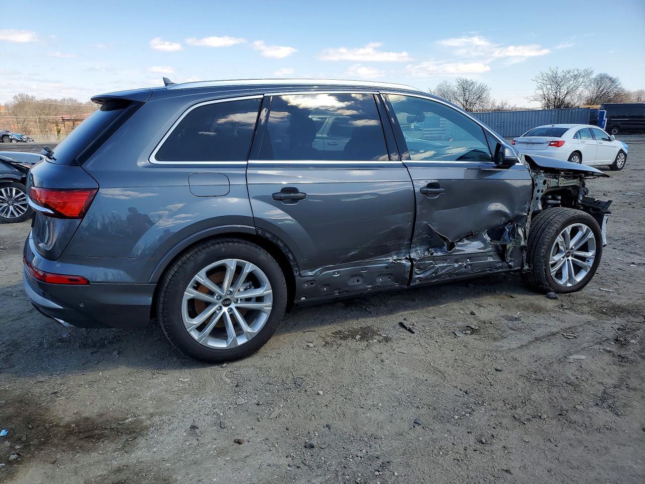 2025 AUDI Q7
