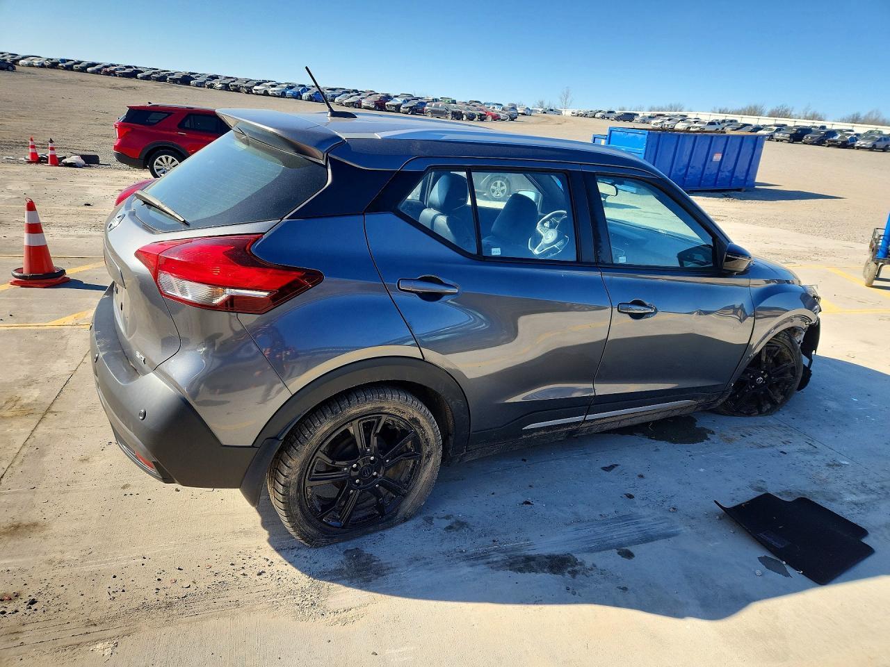 2020 NISSAN KICKS