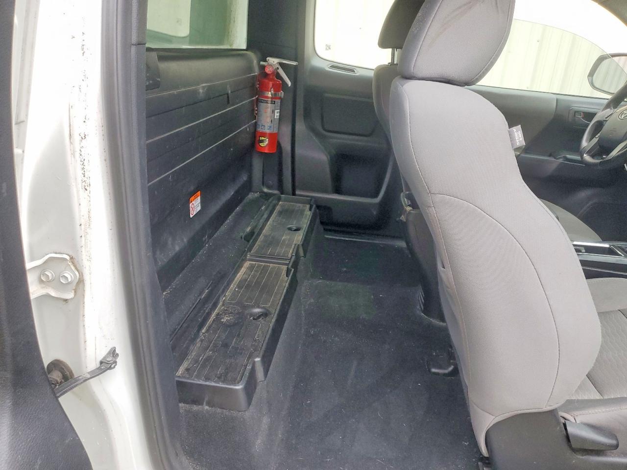 2017 TOYOTA TACOMA