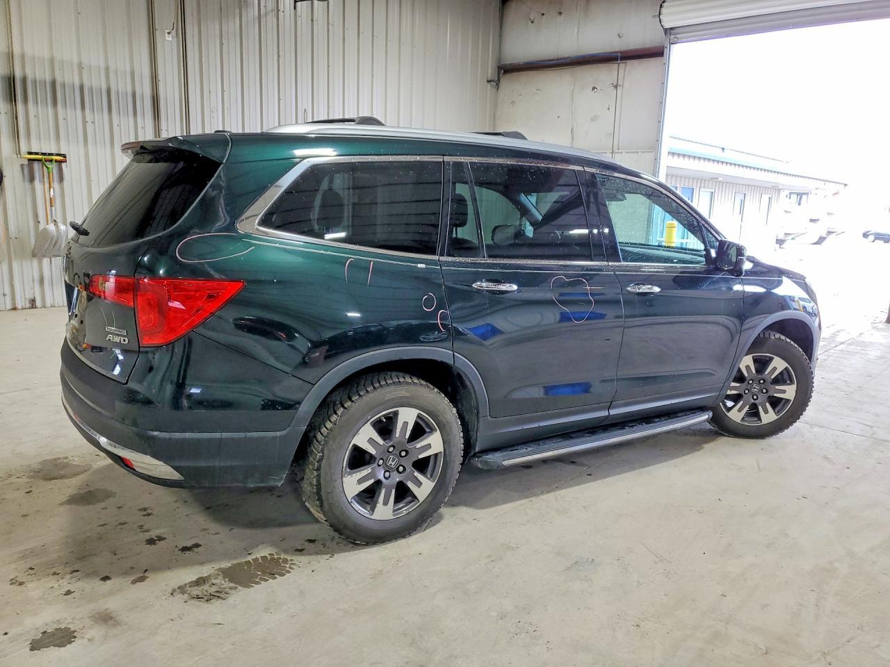 2016 HONDA PILOT