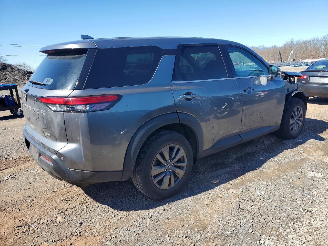 2022 NISSAN PATHFINDER