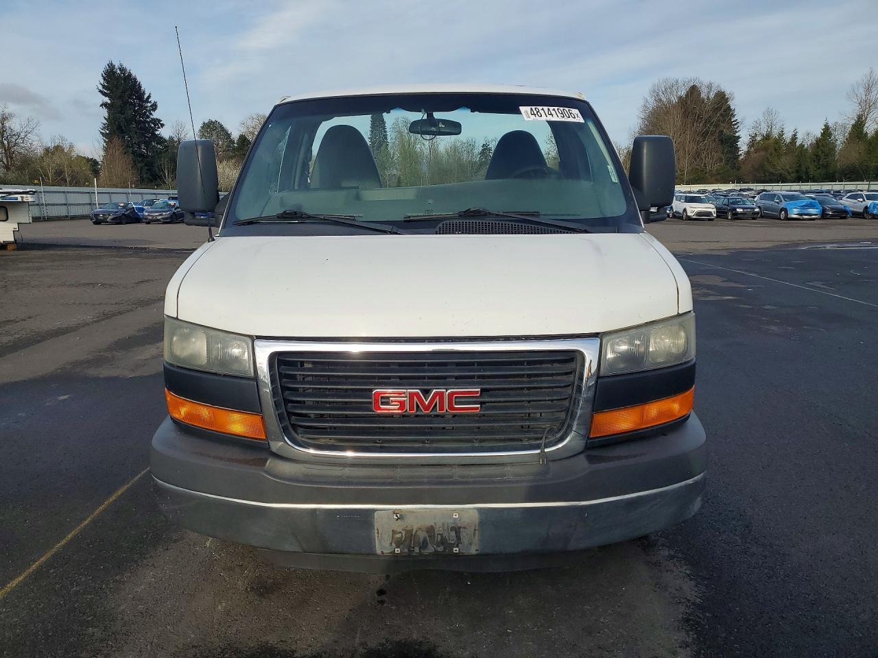 2015 GMC Savana