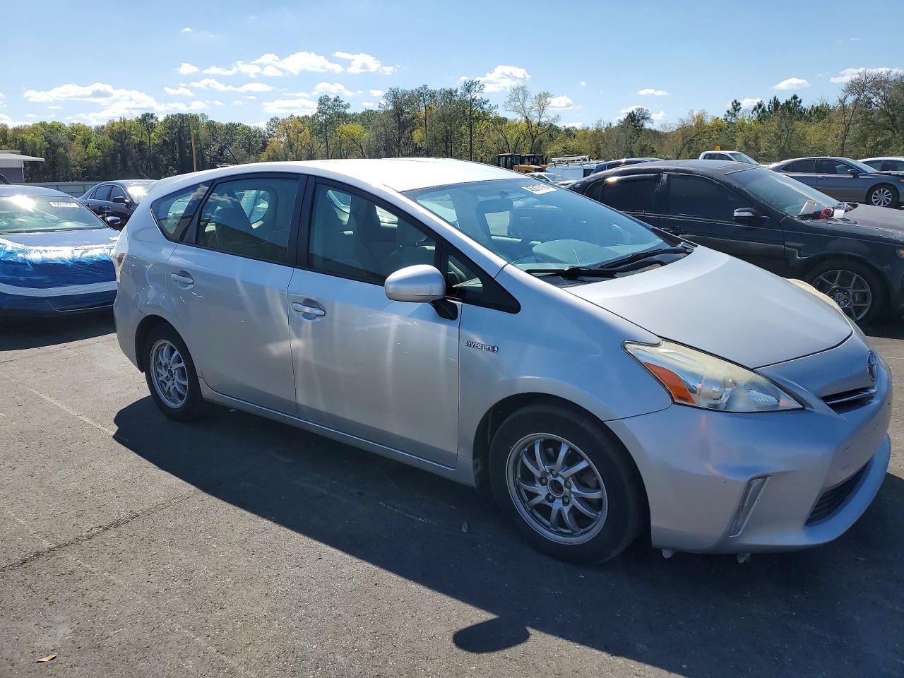 2012 TOYOTA PRIUS V