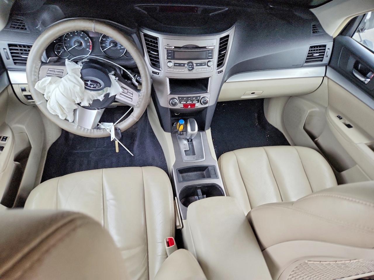 2010 SUBARU Outback