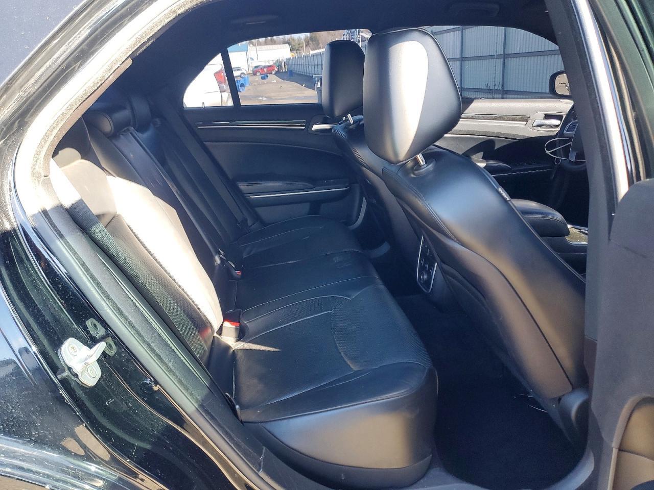2013 CHRYSLER 300