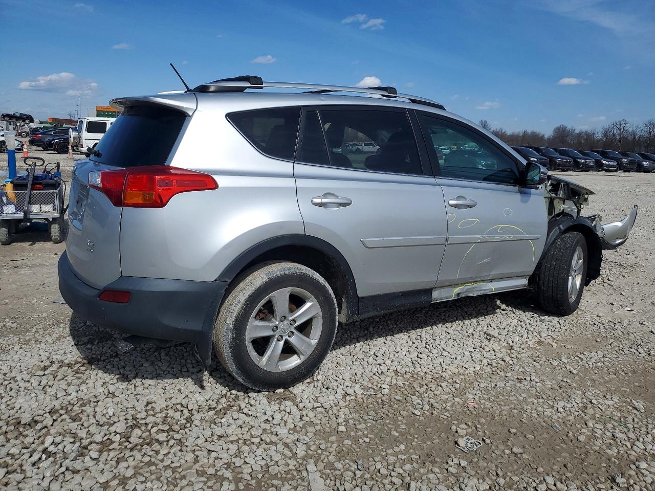 2013 TOYOTA RAV4