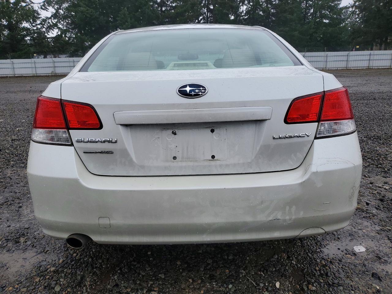 2010 SUBARU Legacy