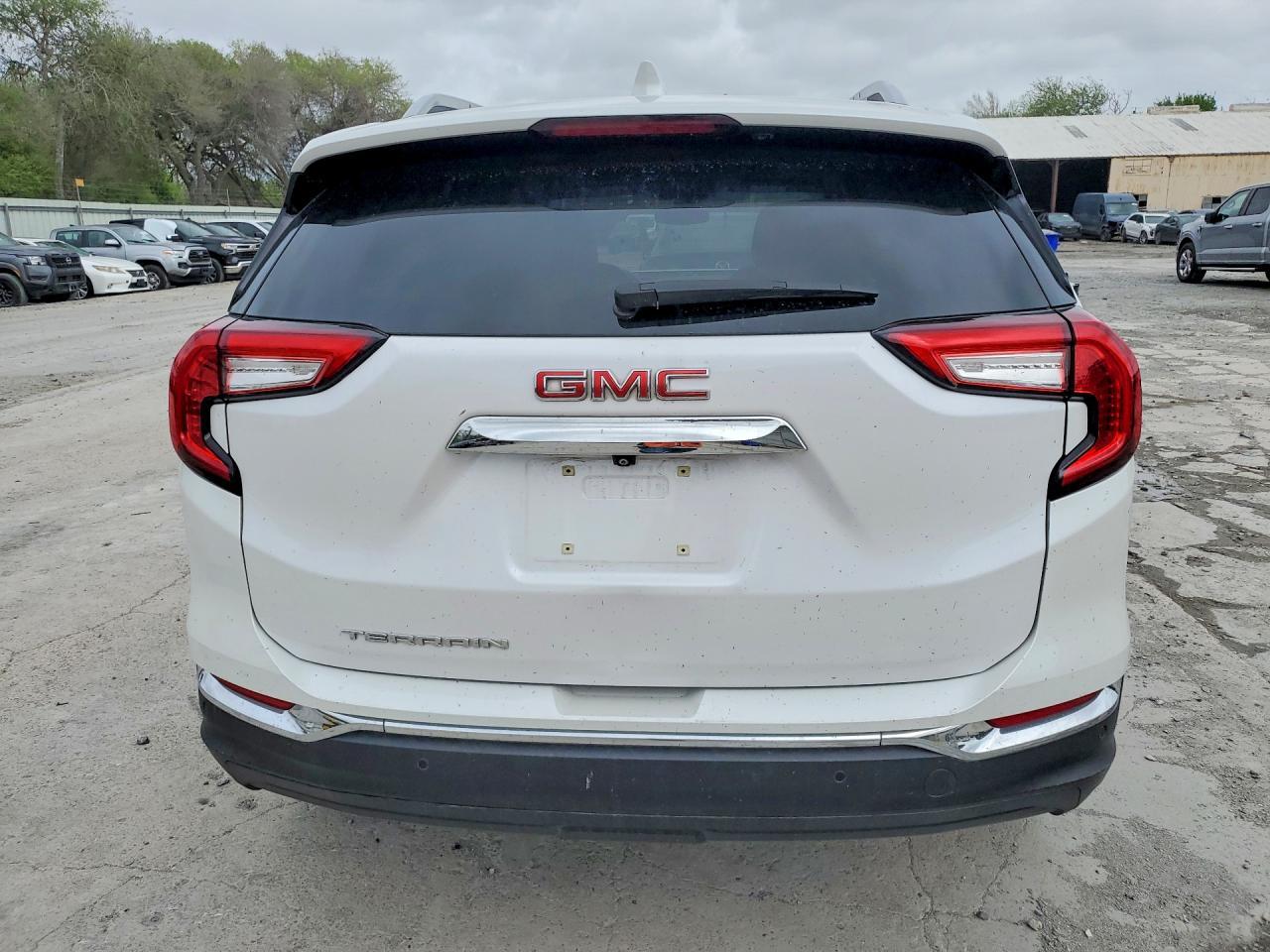 2022 GMC Terrain