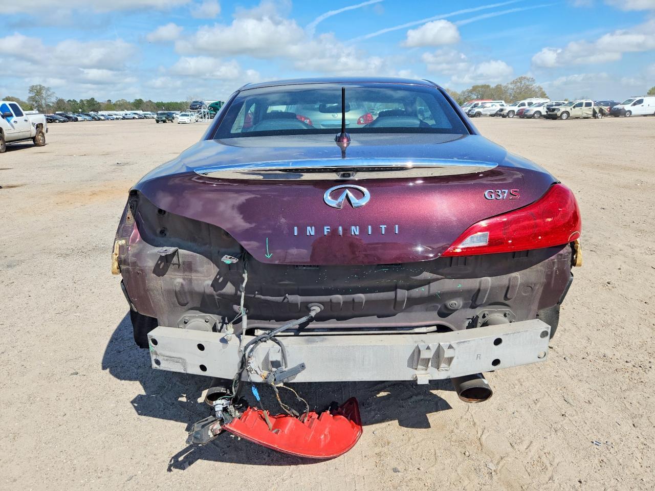 2010 INFINITI G37