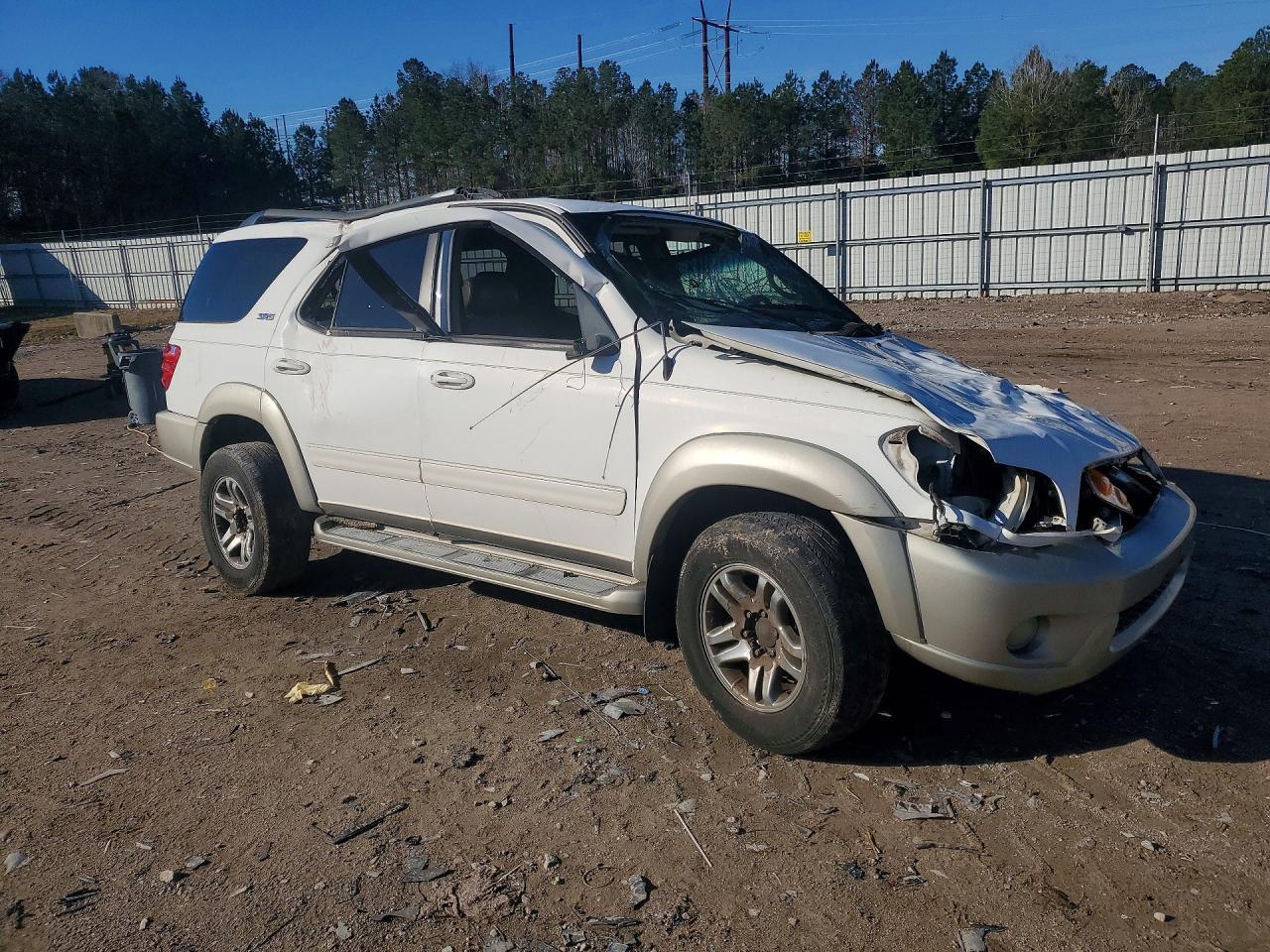 2004 TOYOTA Sequoia