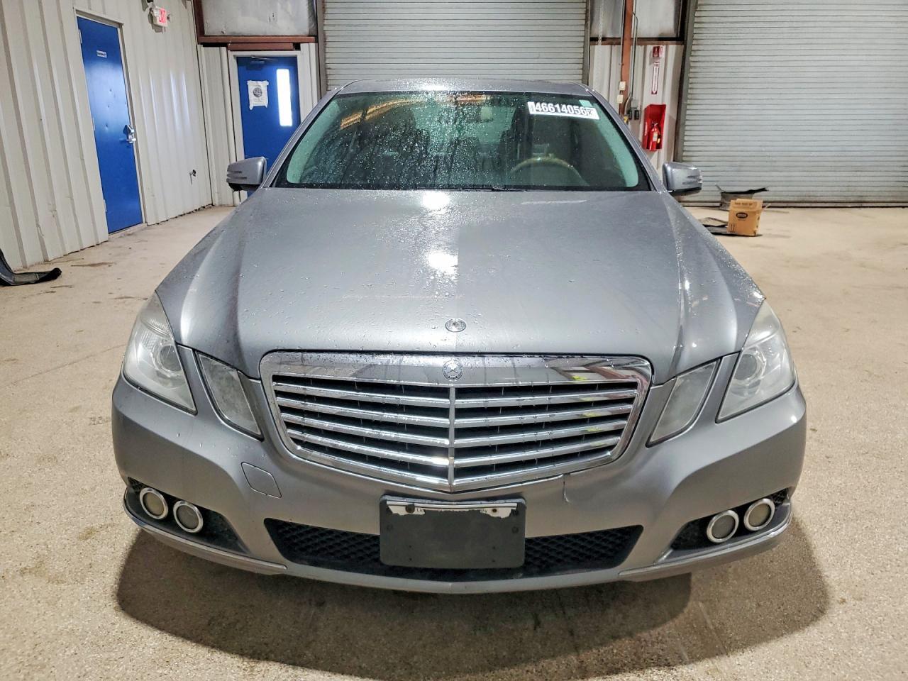 2011 MERCEDES-BENZ E-Class