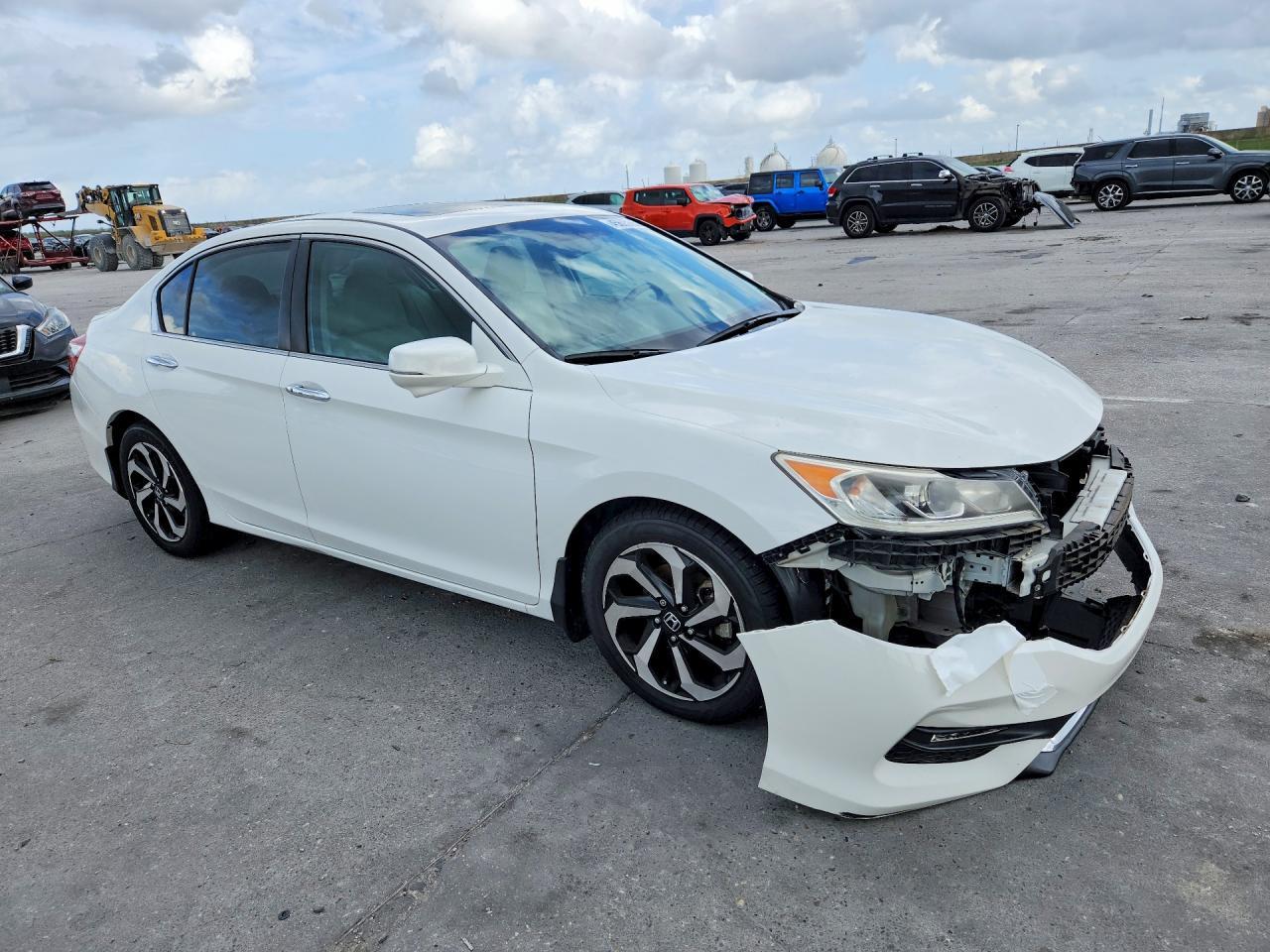 2017 HONDA ACCORD