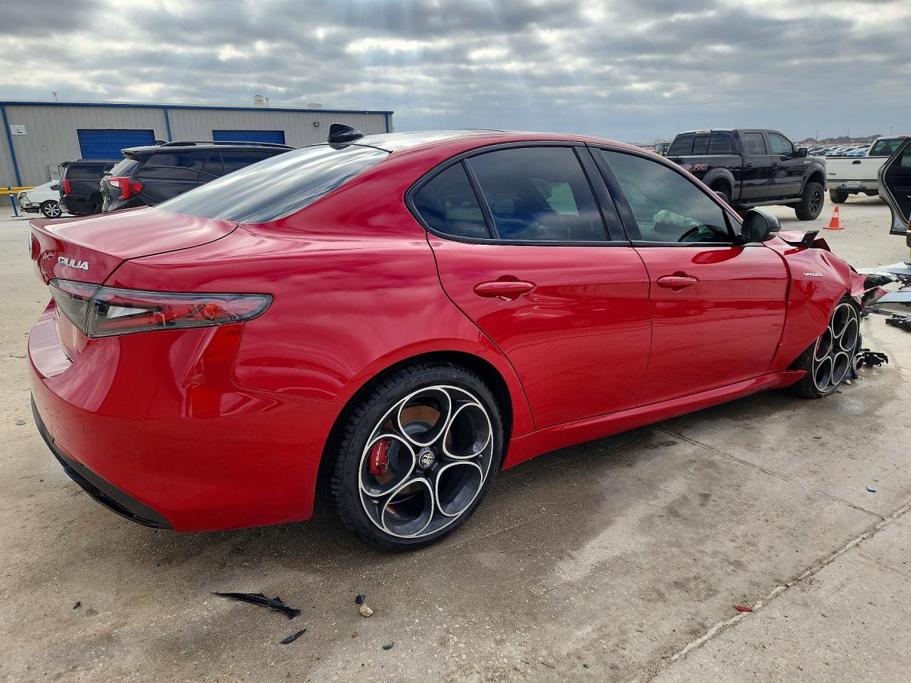 2025 ALFA ROMEO Giulia