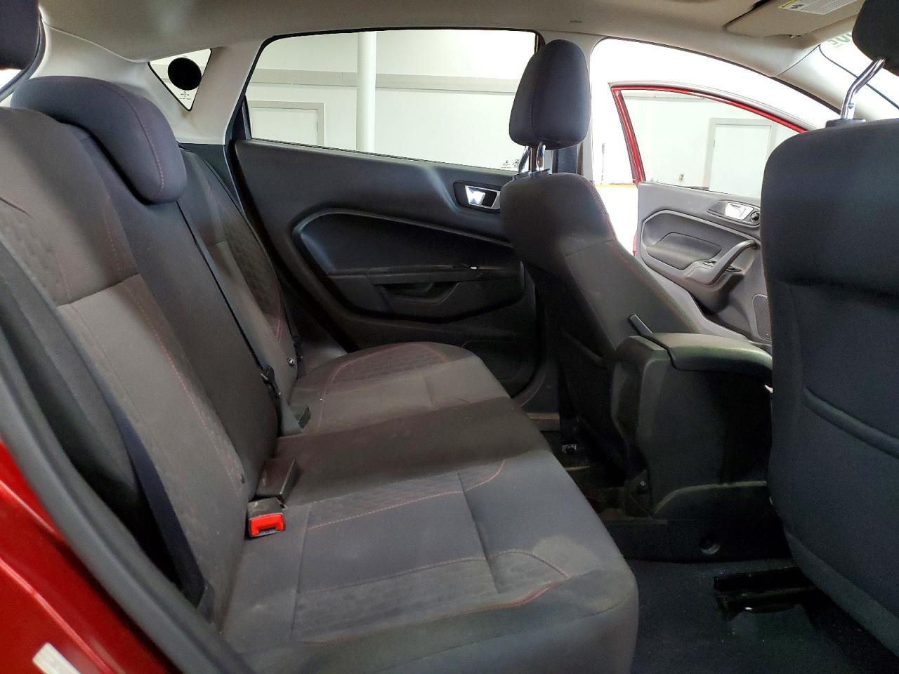 2016 FORD Fiesta