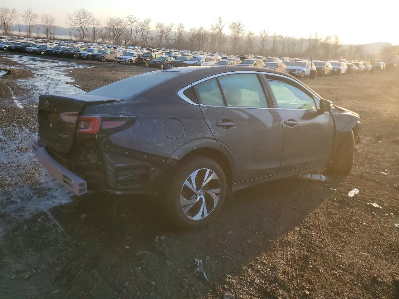 2021 SUBARU Legacy