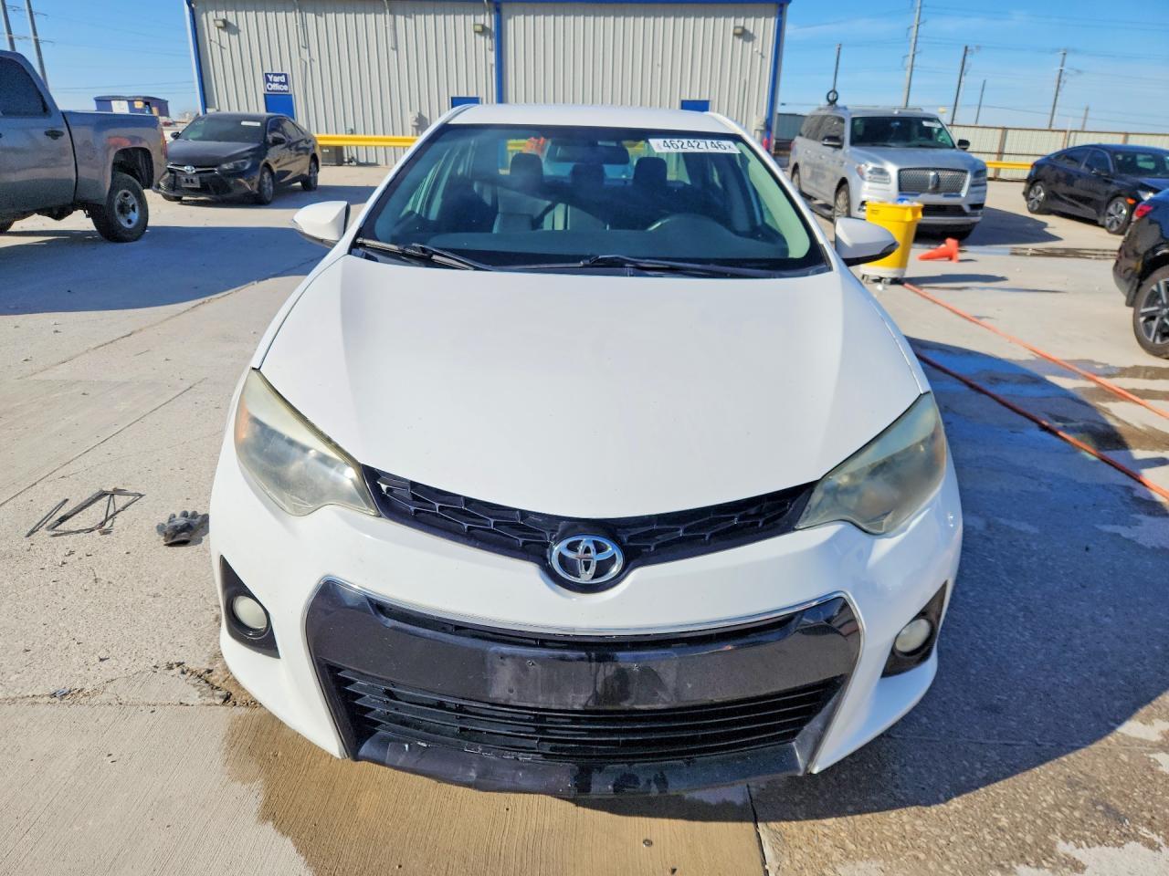 2016 TOYOTA COROLLA