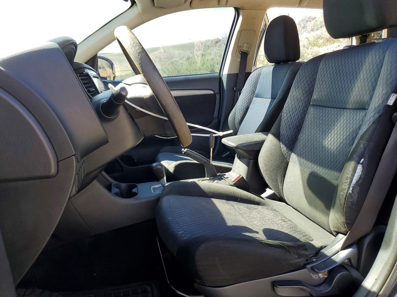 2014 MITSUBISHI outlander