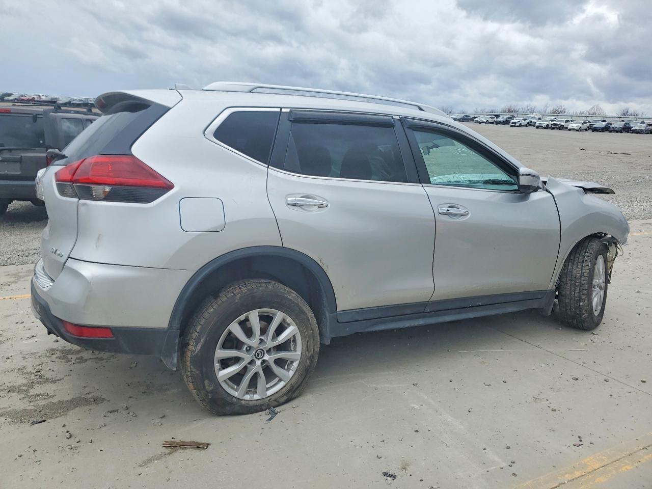 2018 NISSAN ROGUE