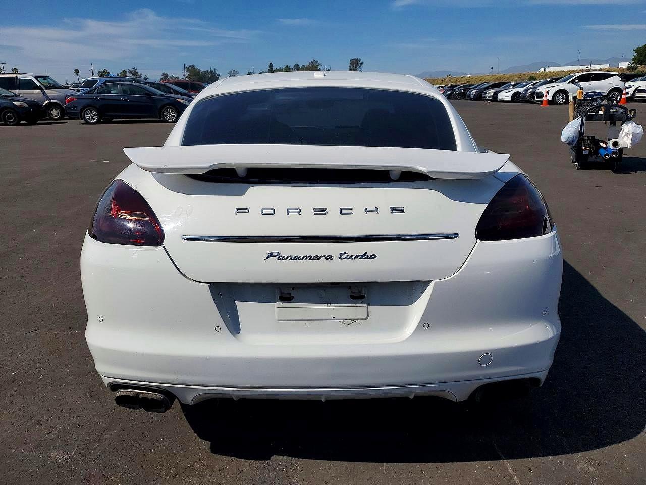 2012 PORSCHE Panamera