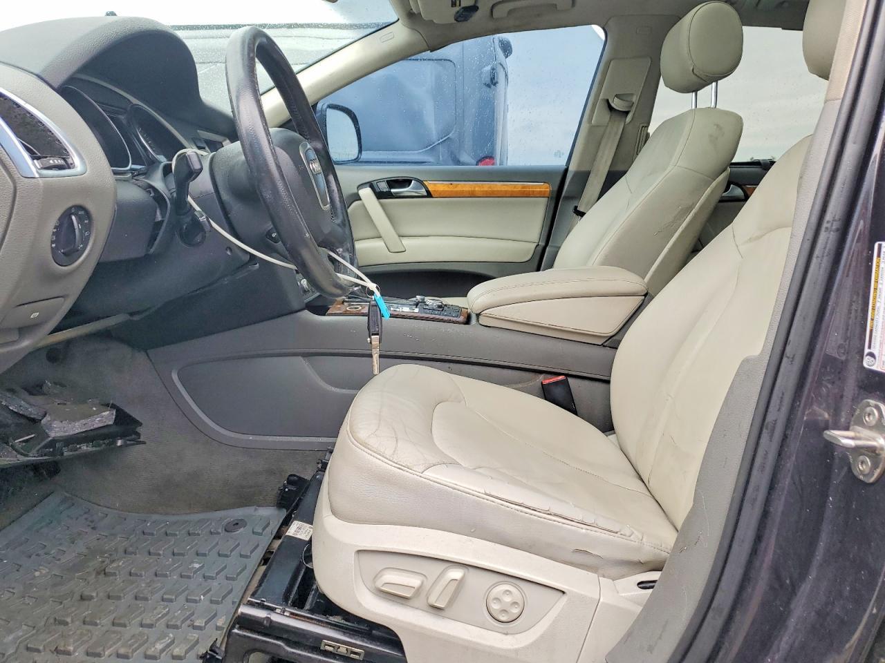 2009 AUDI Q7