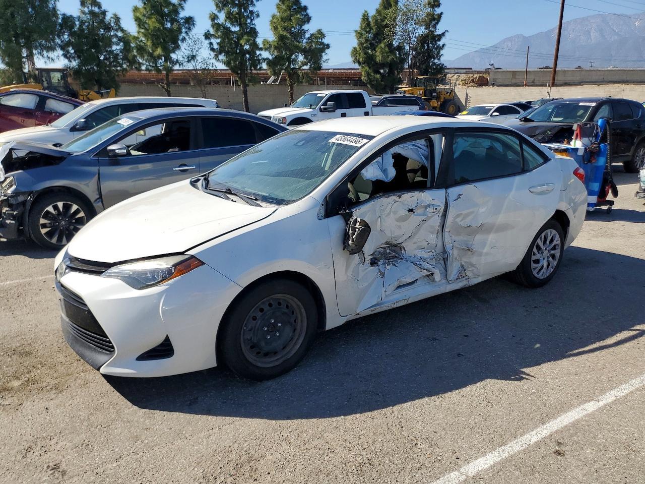 2017 TOYOTA COROLLA