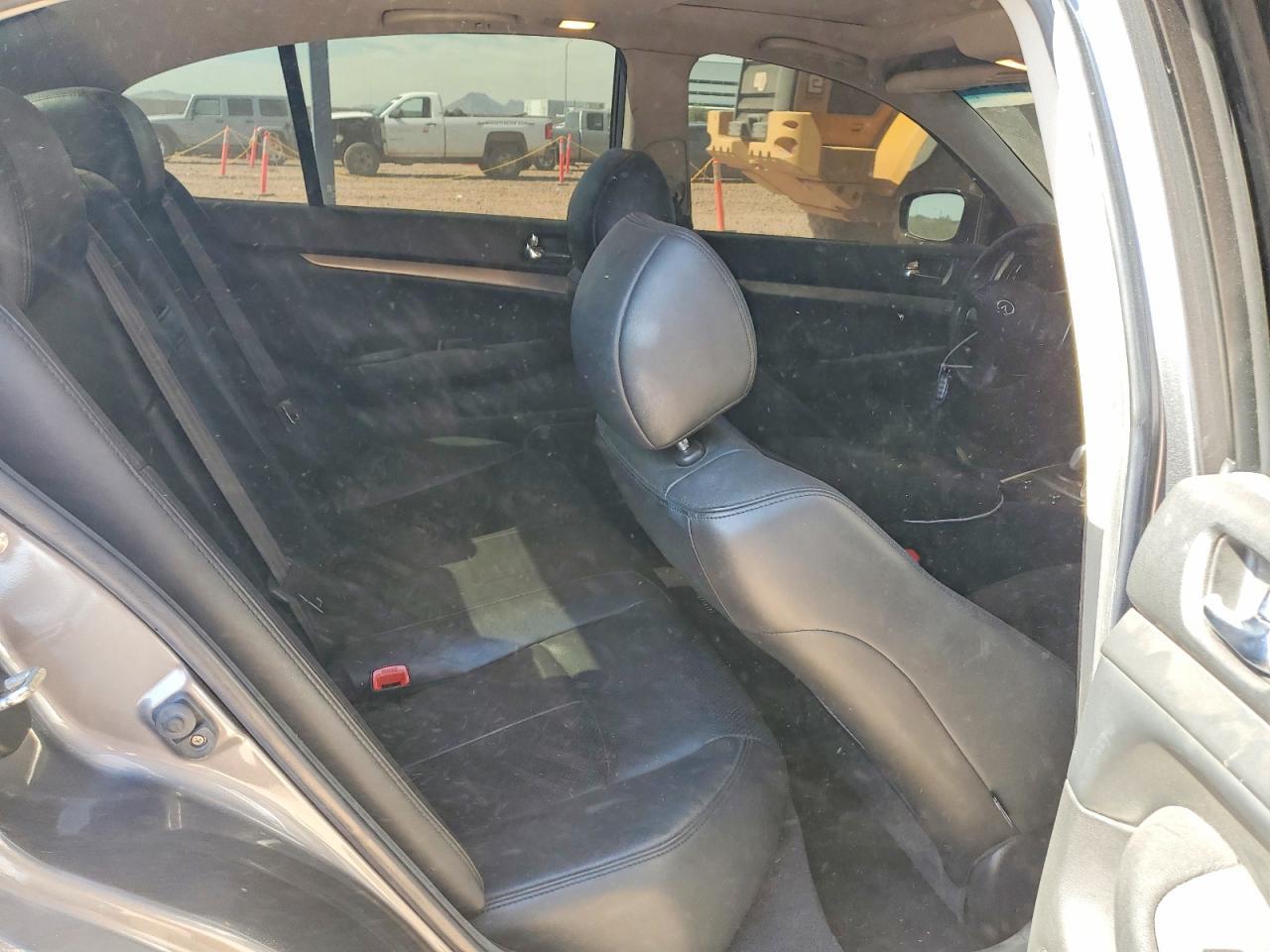 2012 INFINITI G37
