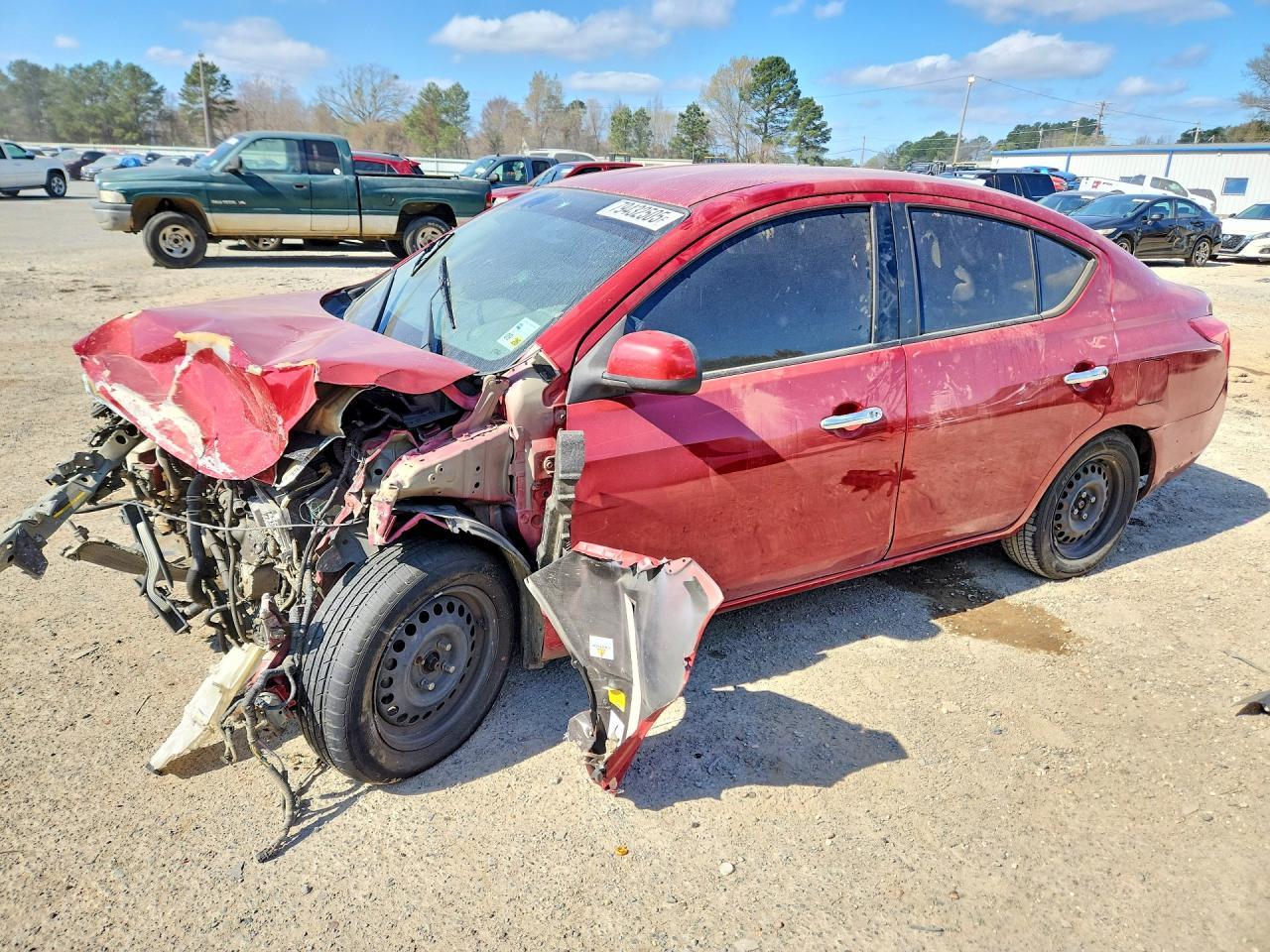 2012 NISSAN VERSA