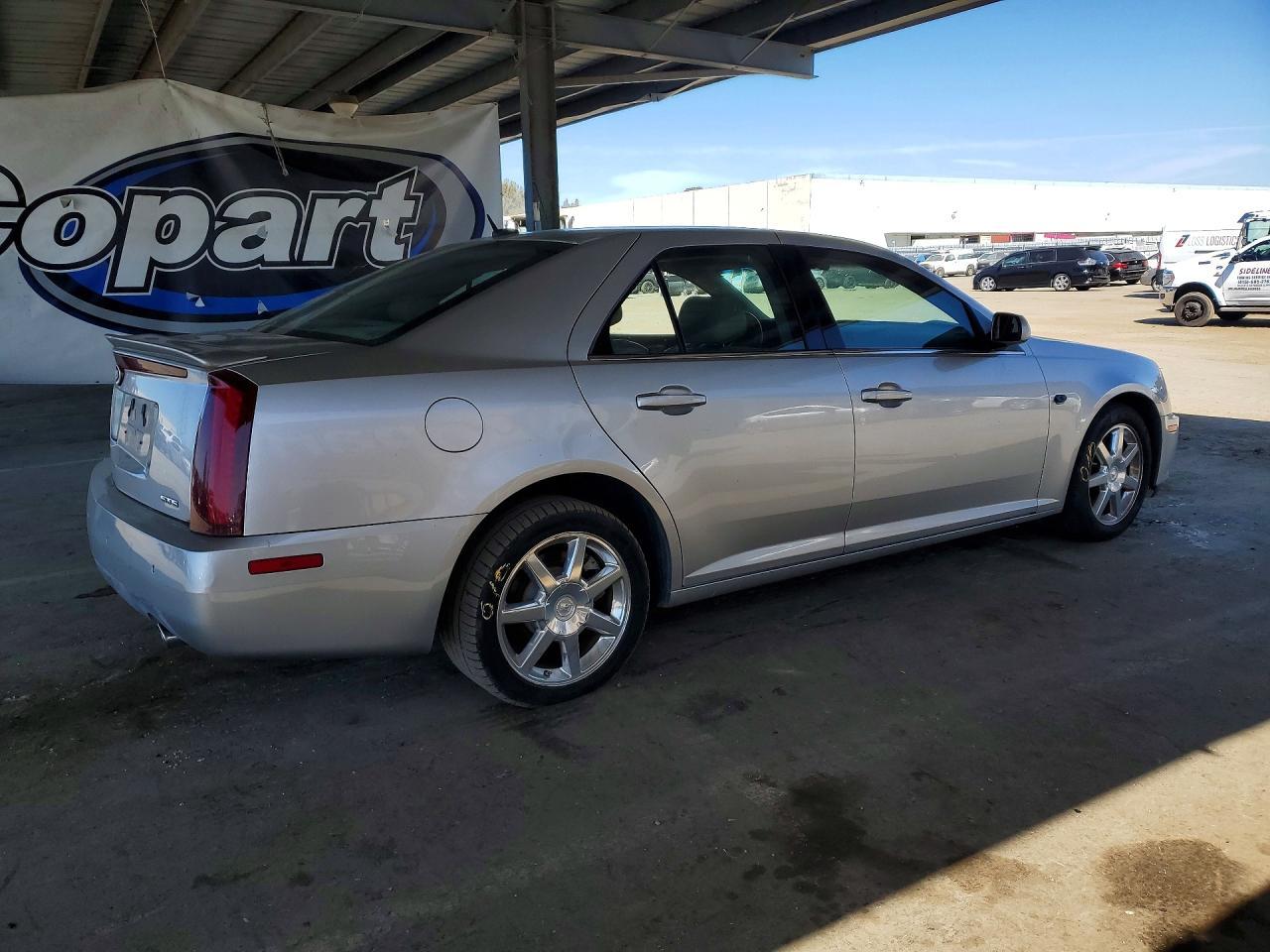 2005 CADILLAC STS