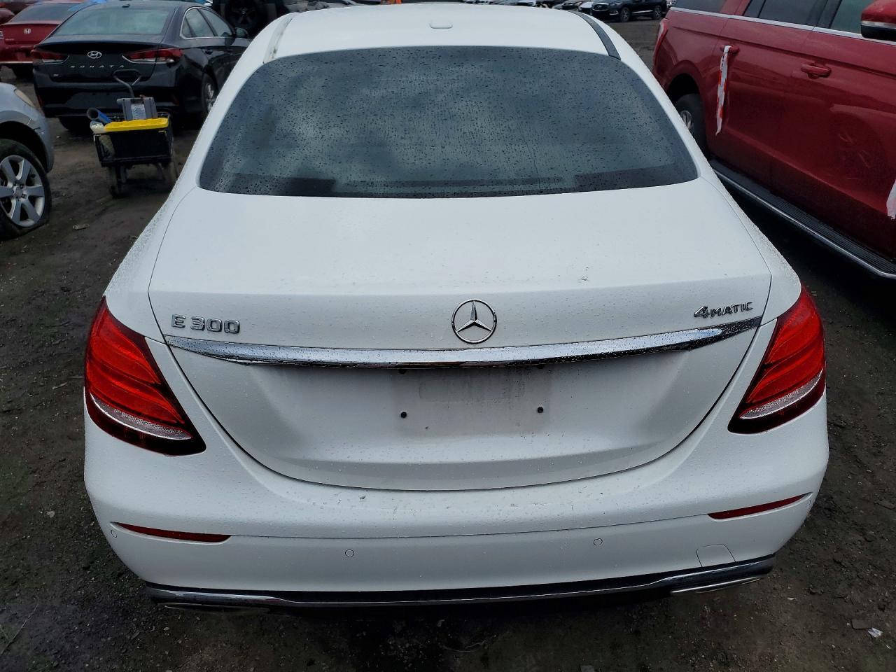 2017 MERCEDES-BENZ E-Class