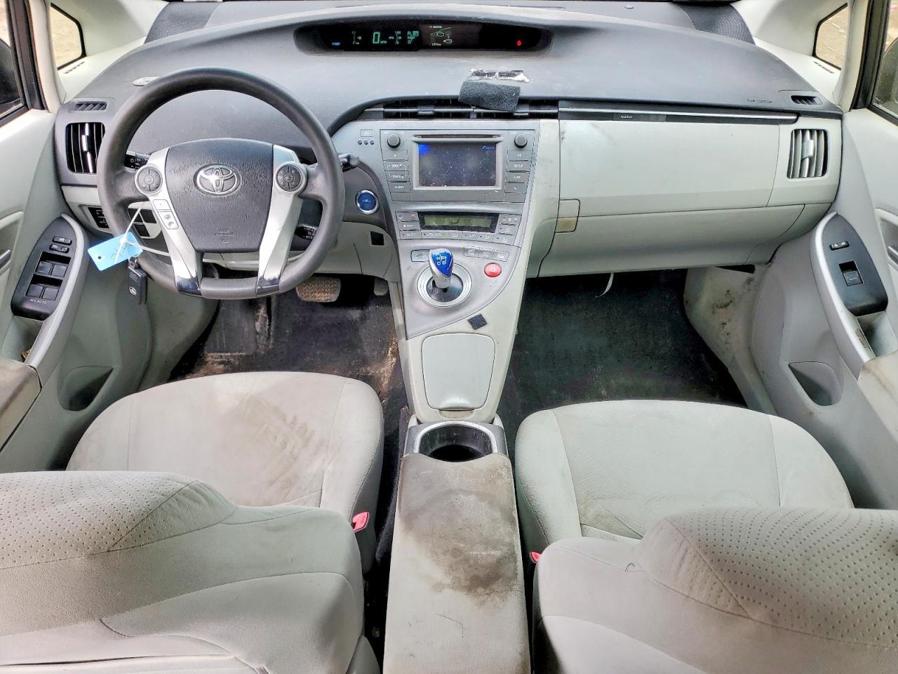 2013 TOYOTA PRIUS