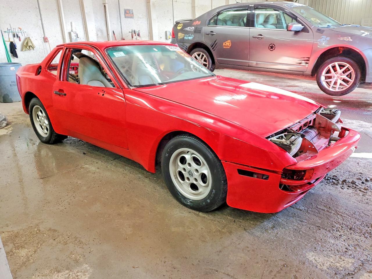1986 PORSCHE 944