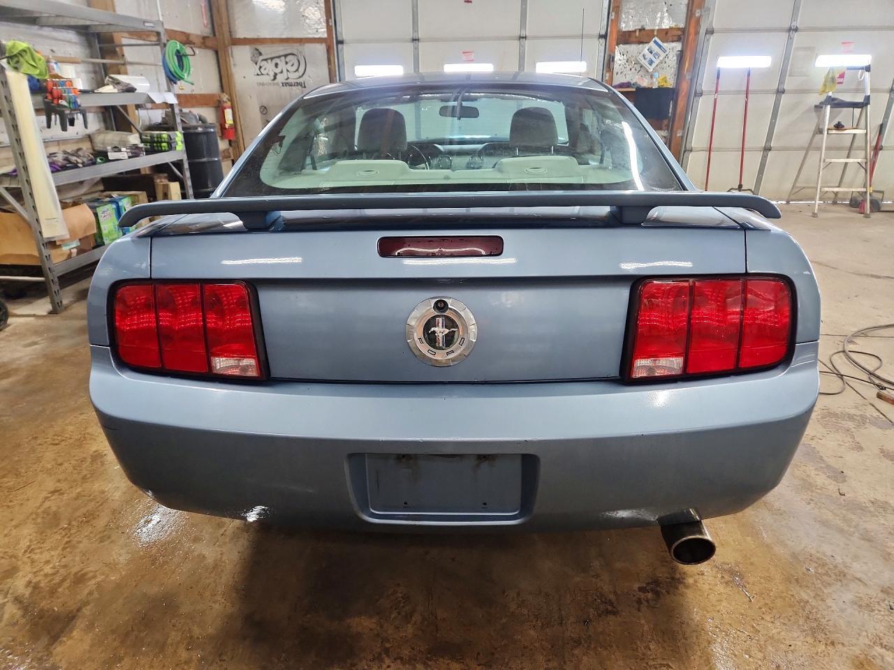 2005 FORD MUSTANG