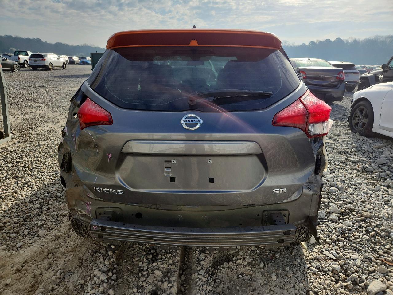 2020 NISSAN KICKS
