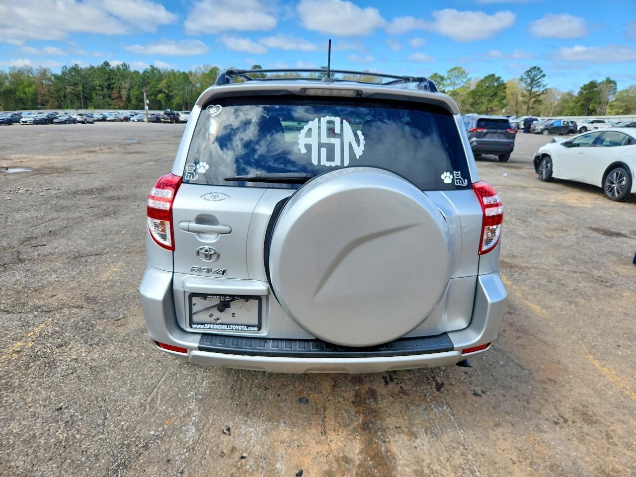 2011 TOYOTA RAV4