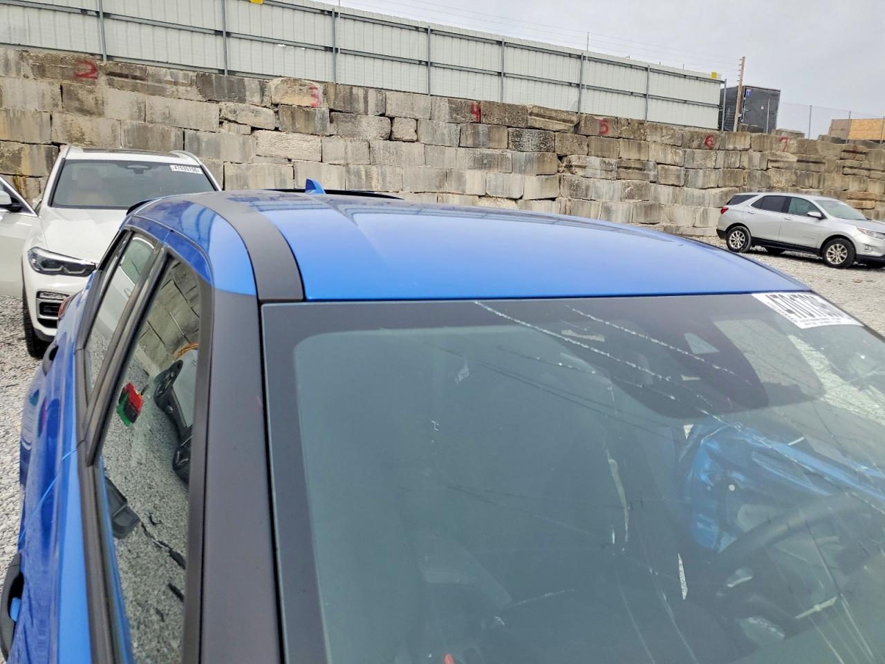 2025 NISSAN KICKS