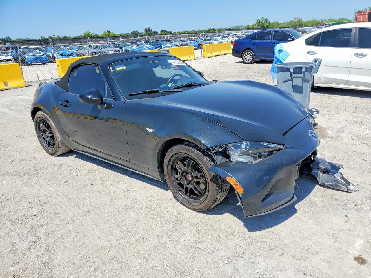 2017 MAZDA MX-5 Miata