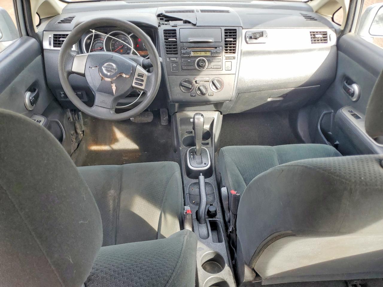 2010 NISSAN VERSA
