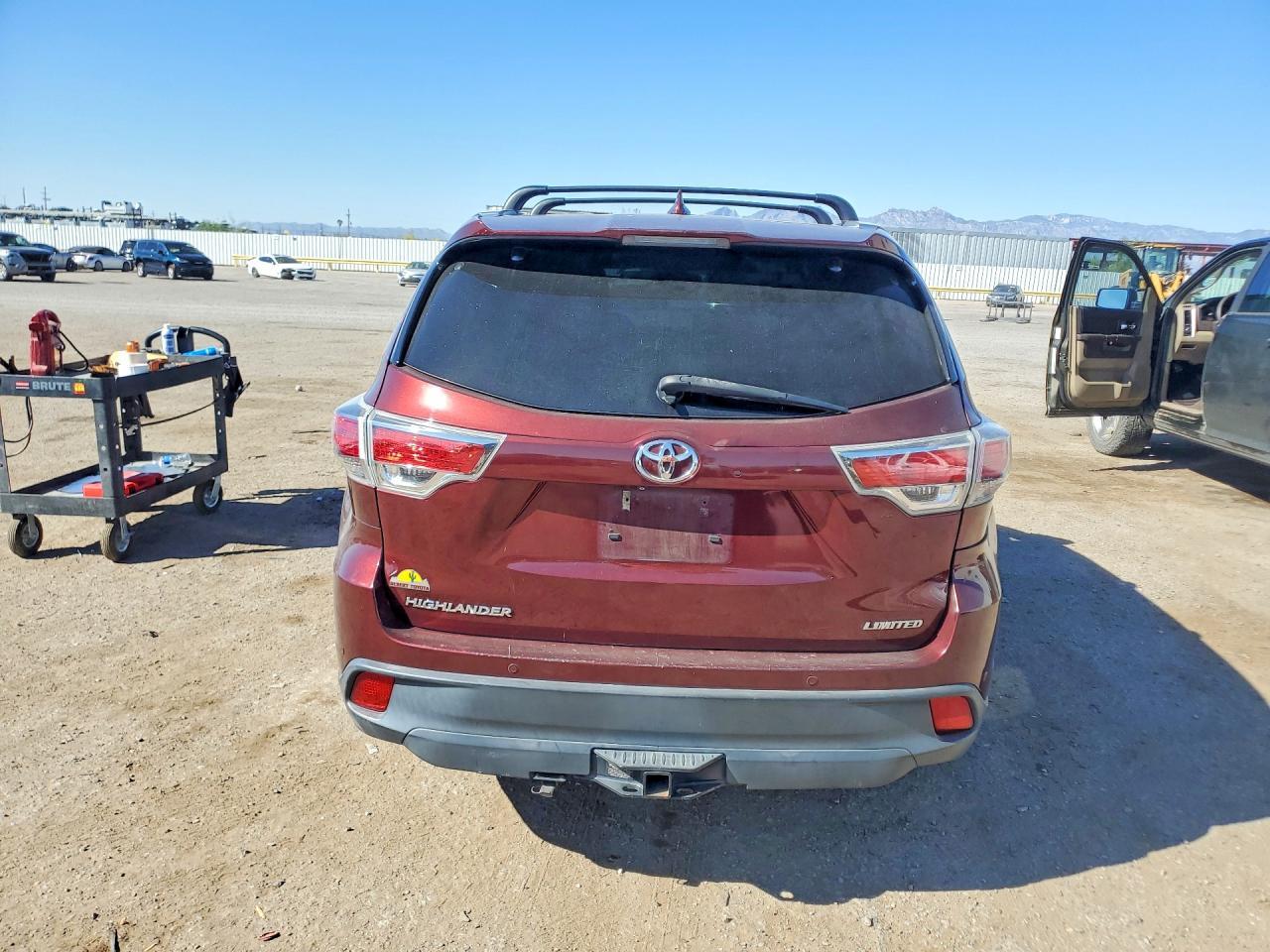 2014 TOYOTA HIGHLANDER