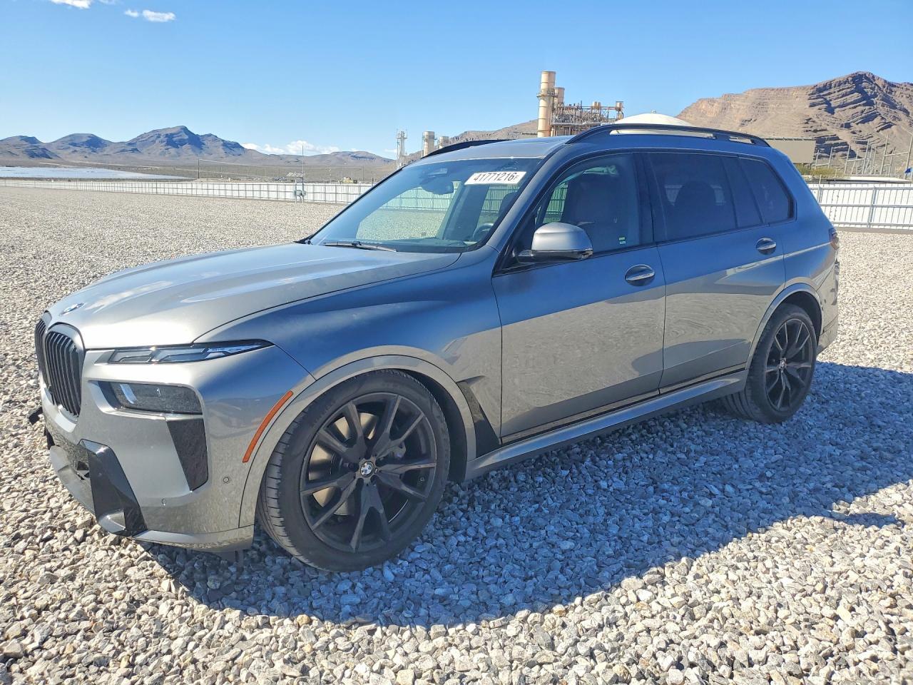 2025 BMW X7