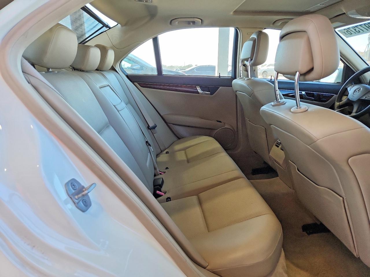2011 MERCEDES-BENZ C-CLASS