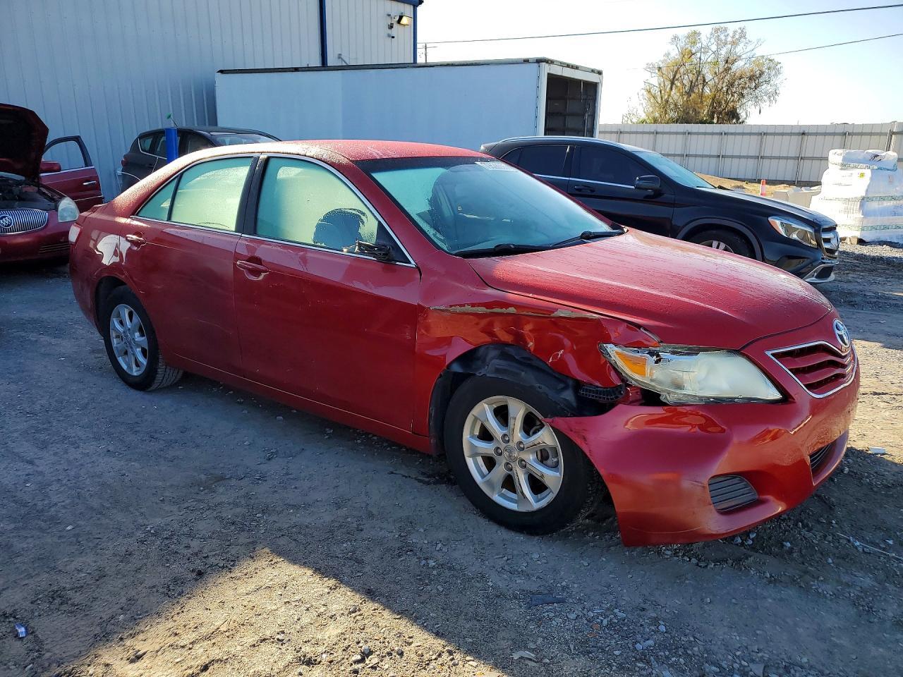 2011 TOYOTA CAMRY