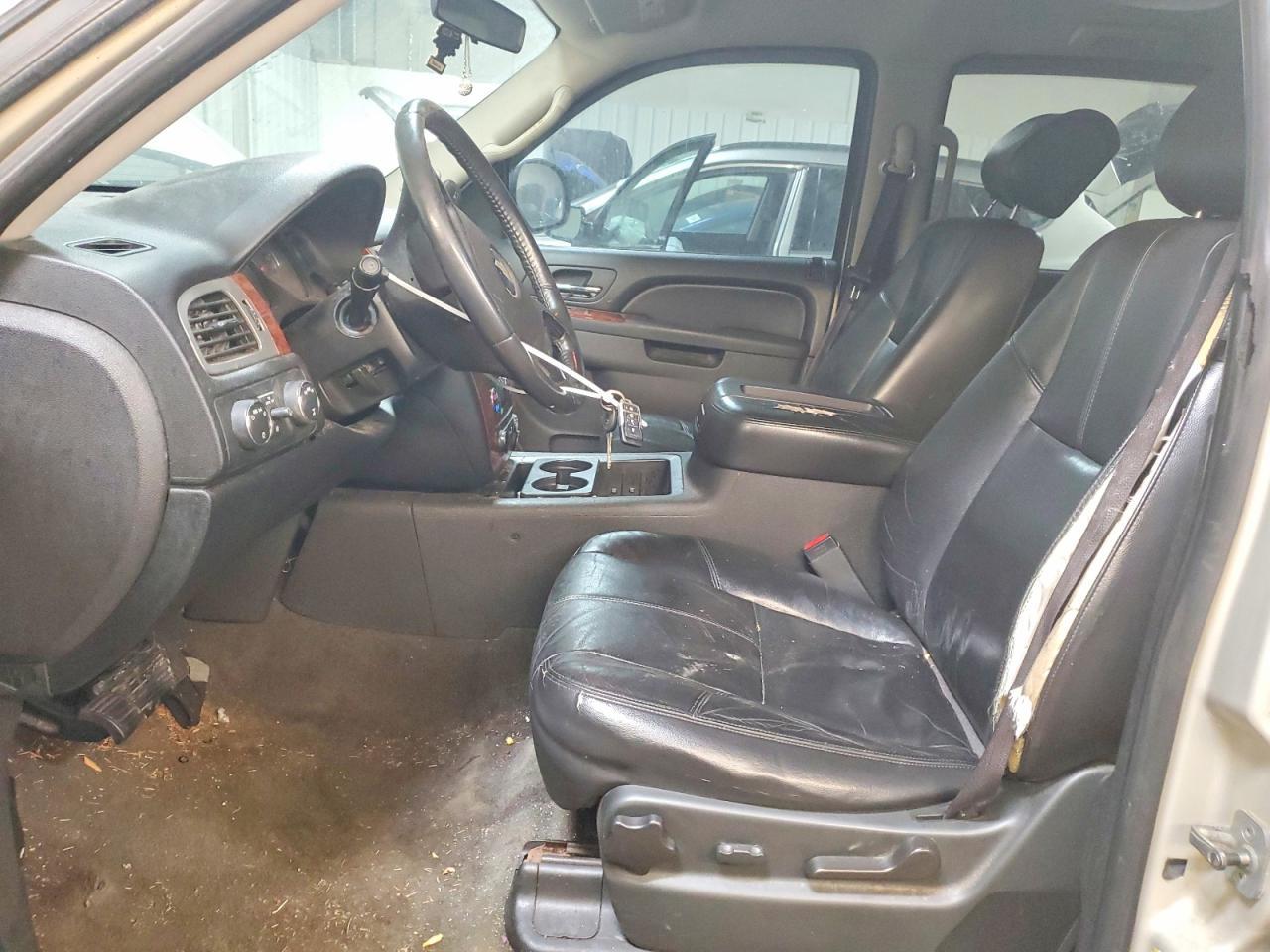 2010 CHEVROLET Suburban