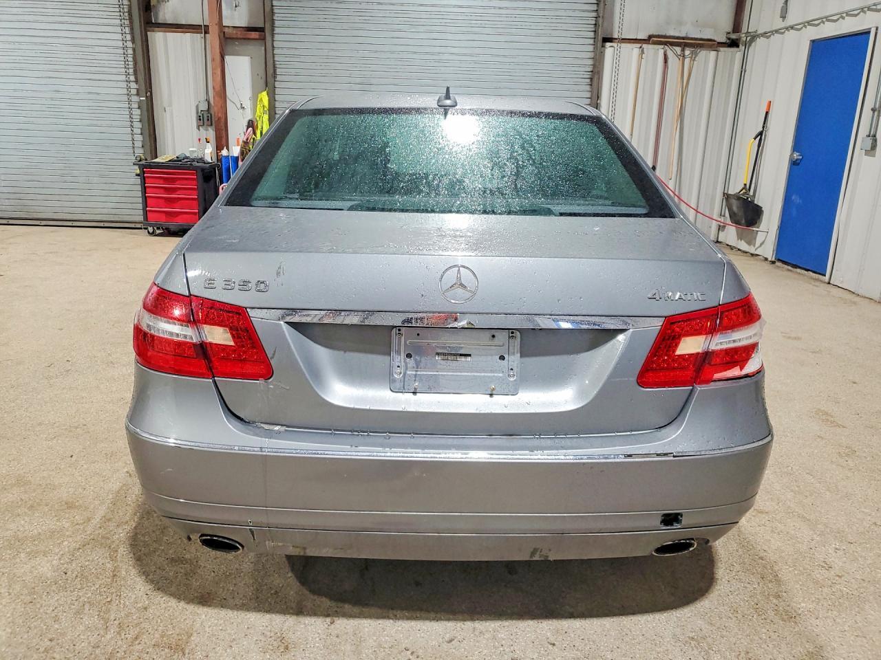 2011 MERCEDES-BENZ E-Class