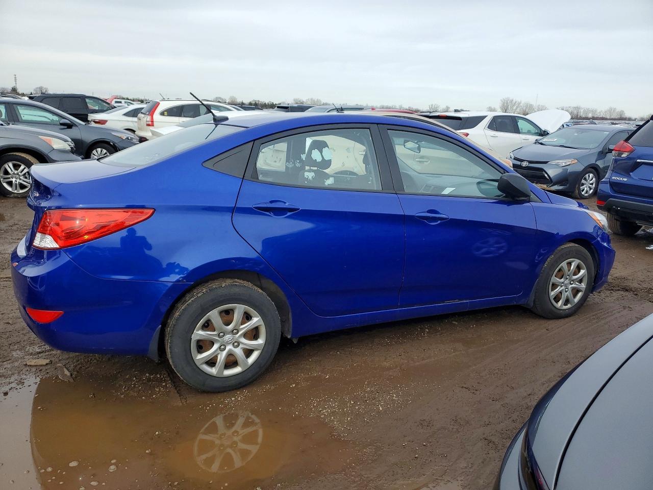 2013 HYUNDAI ACCENT