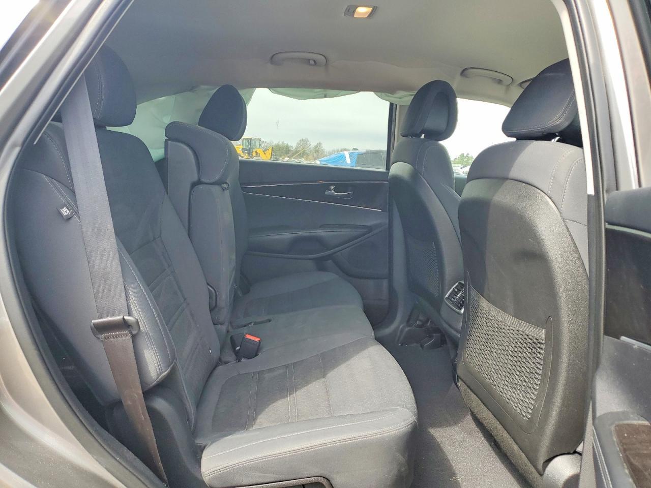 2016 KIA SORENTO