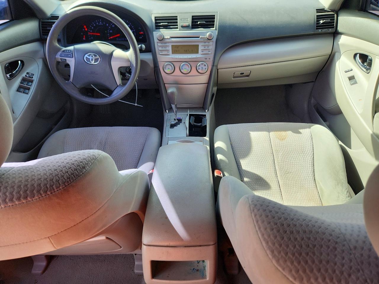 2011 TOYOTA CAMRY