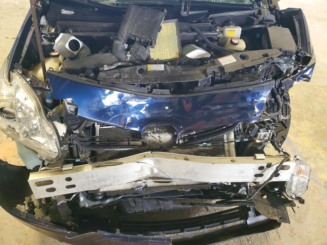 2015 TOYOTA PRIUS