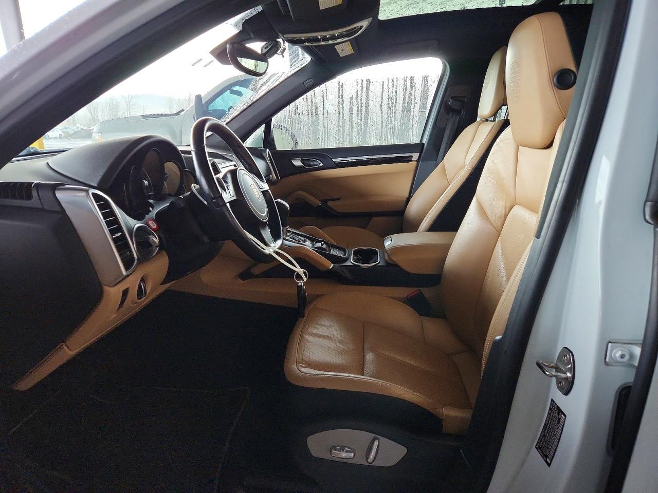 2014 PORSCHE CAYENNE