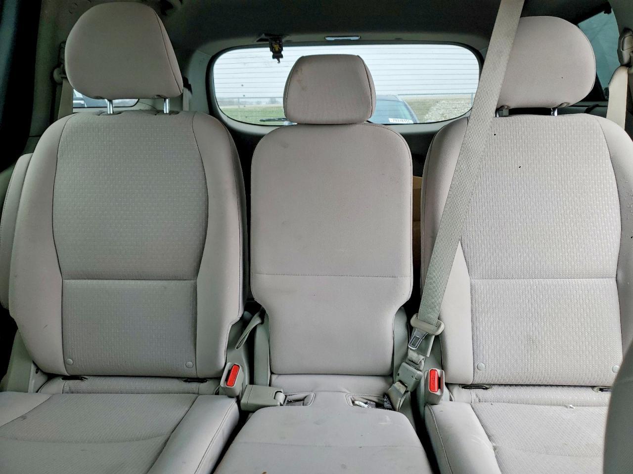 2016 KIA SEDONA