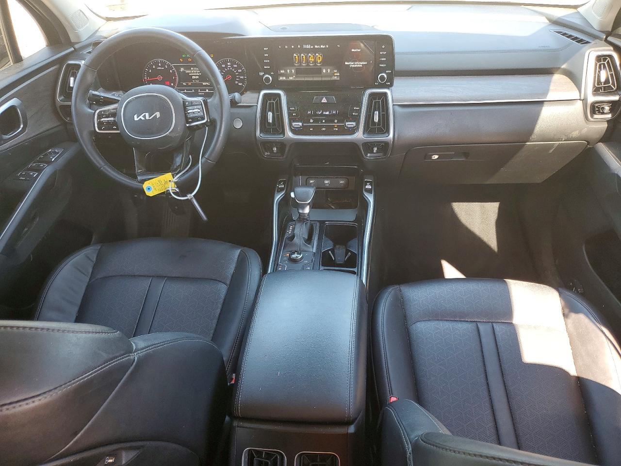 2022 KIA SORENTO